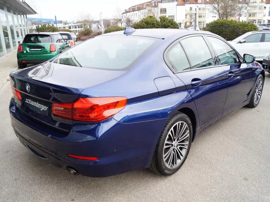 BMW 530 i Aut. Lim. Sport Line *Navi*LED*BREMSEN NEU 07/2019-photo-2