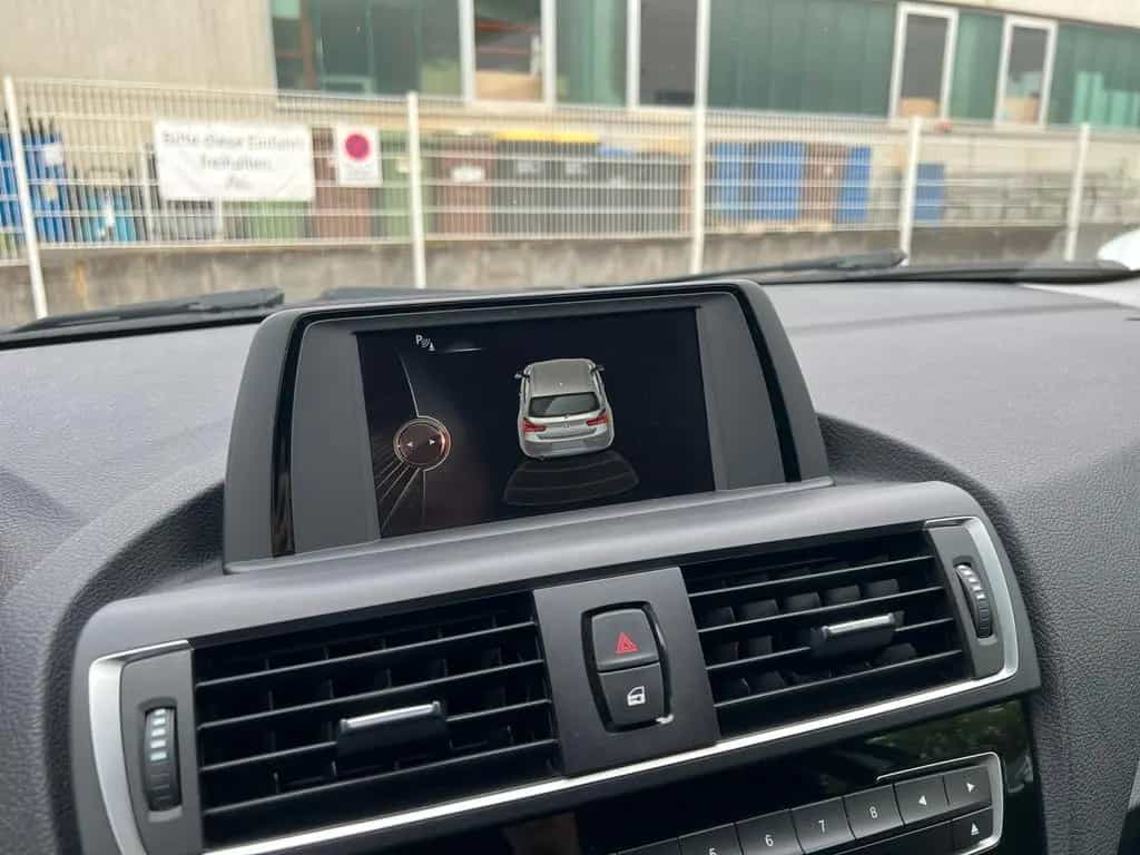 BMW 120 i Sport Line AHK SHZ PARK TEMP KLIMA 12/2016-photo-14