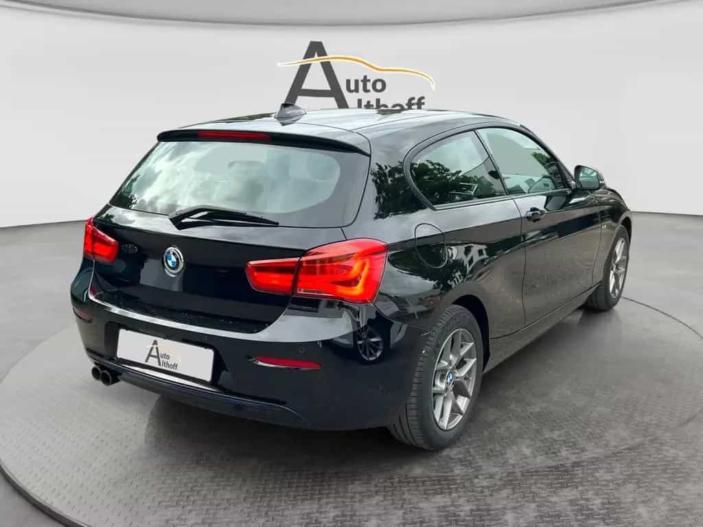 BMW 120 i Sport Line AHK SHZ PARK TEMP KLIMA 12/2016-photo-4