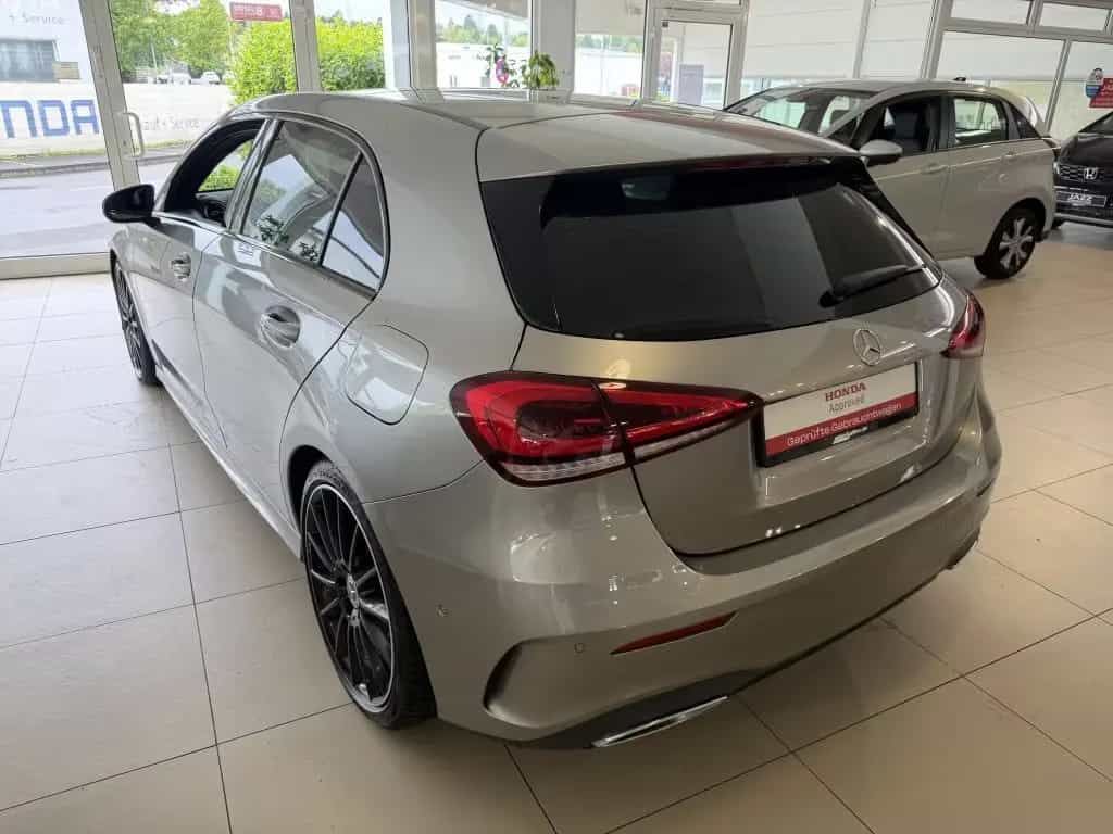 Mercedes-Benz A 180 7G-DCT AMG Line 04/2019-photo-4