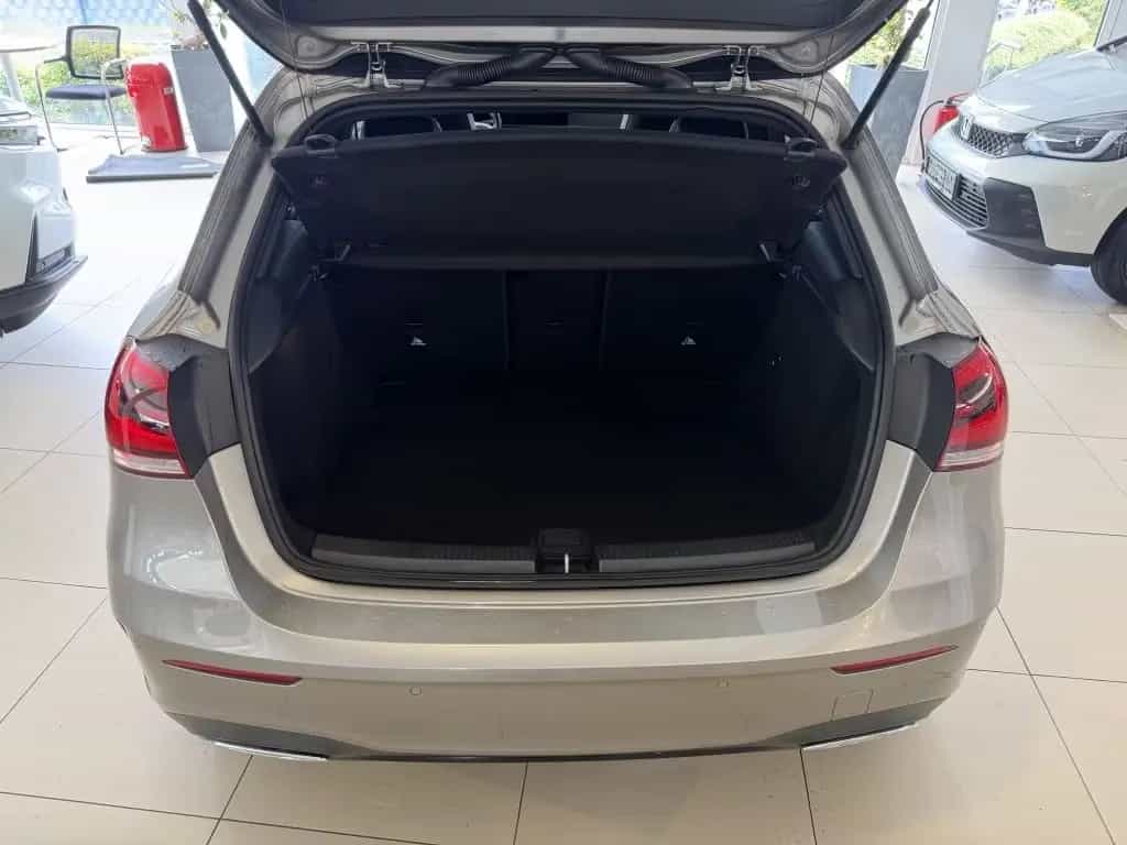Mercedes-Benz A 180 7G-DCT AMG Line 04/2019-photo-7