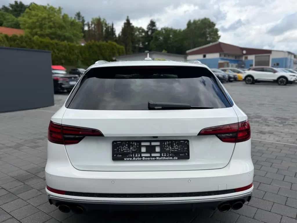 Audi S4 Avant 3.0 TFSI quattro*VOLL* 08/2017-photo-5