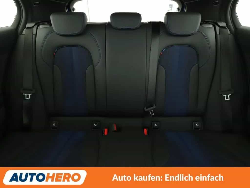 BMW M135 1er M135i xDrive Aut.*NAVI*HUD*LED* 11/2020-photo-15