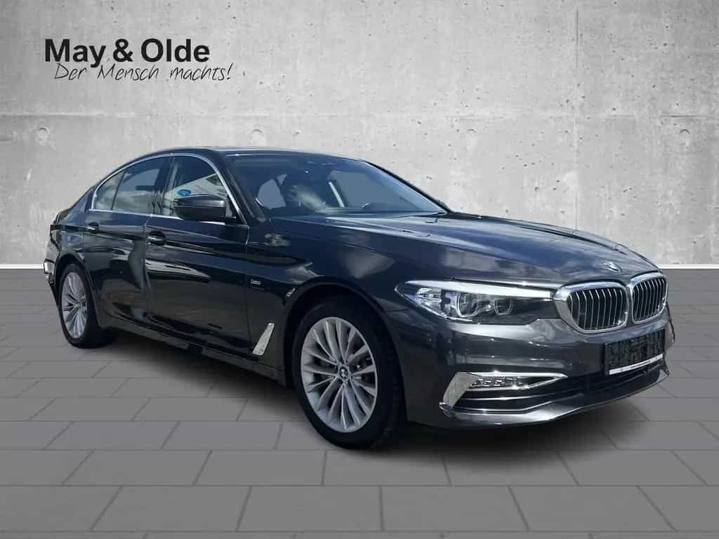 BMW 530 I A AHK-klappbar AHK Navi Leder LED ACC El. 06/2017-photo-0