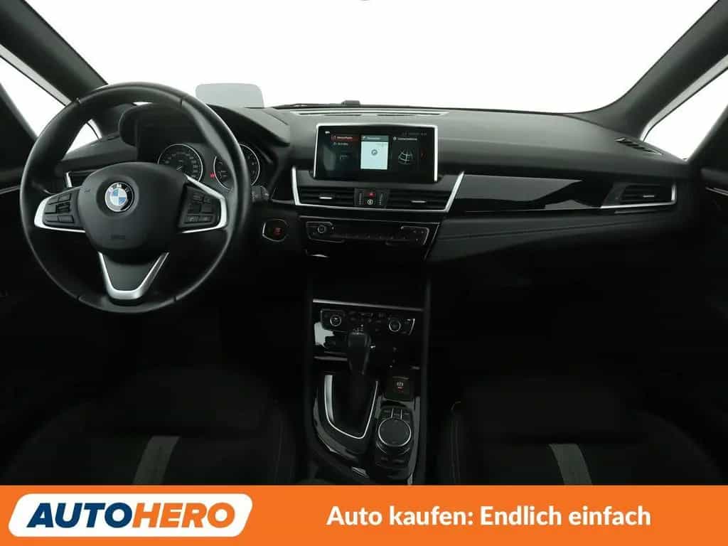 BMW 220 Active Tourer 220i Active Tourer Sport Line Aut.*NAVI*CAM* 09/2017-photo-11