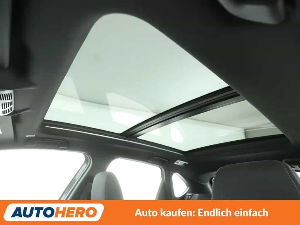 BMW 220 Active Tourer 220i Active Tourer Sport Line Aut.*NAVI*CAM* 09/2017-photo-22