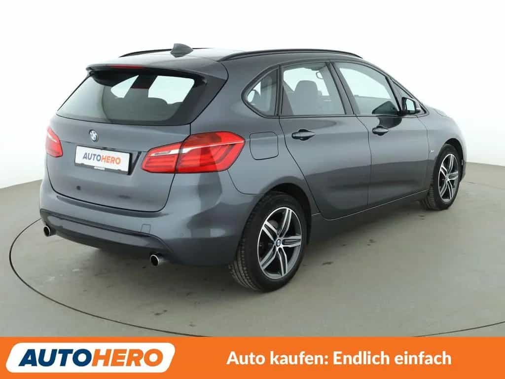 BMW 220 Active Tourer 220i Active Tourer Sport Line Aut.*NAVI*CAM* 09/2017-photo-5