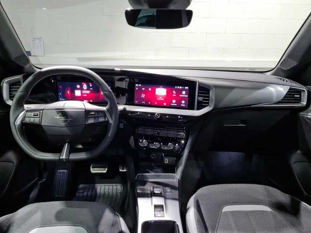 Opel Mokka 1.2 Turbo GS*AUTO*LED*SITZHZG*KAMERA* 05/2025-photo-4