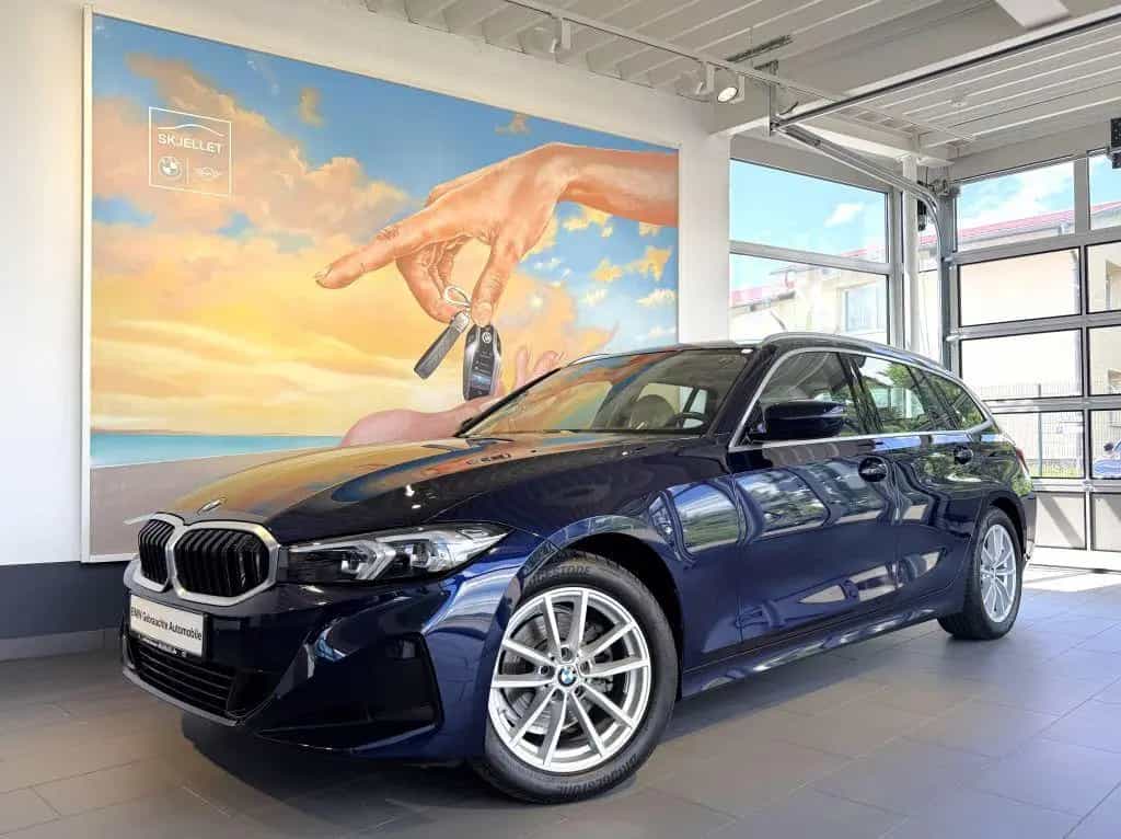 BMW 320 i Tour Individual HUD+KAM+NAVI-LivePro+LEDer 12/2022-photo-0