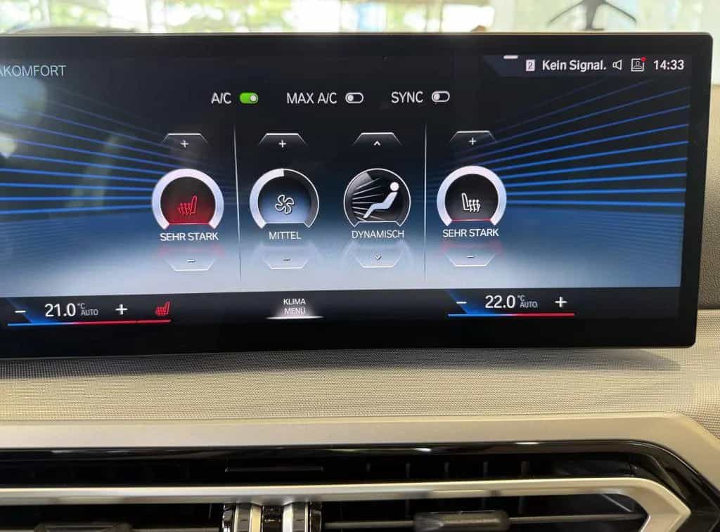 BMW 320 i Tour Individual HUD+KAM+NAVI-LivePro+LEDer 12/2022-photo-28