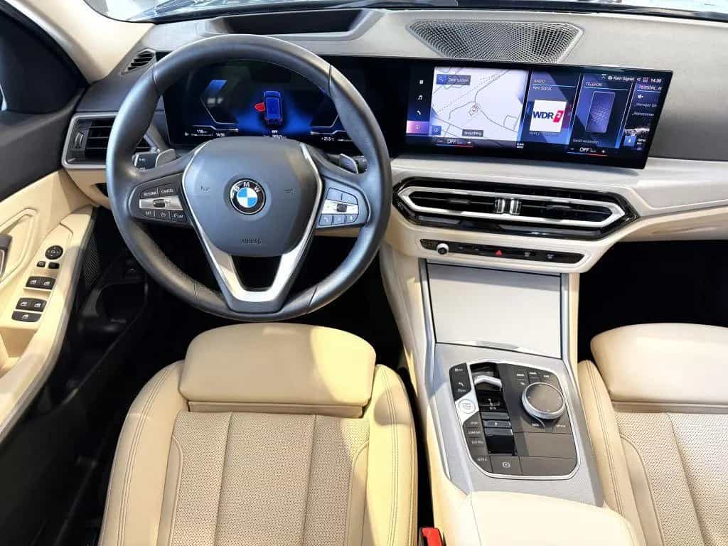 BMW 320 i Tour Individual HUD+KAM+NAVI-LivePro+LEDer 12/2022-photo-3