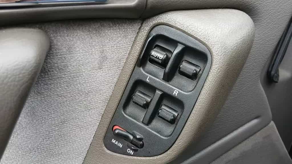 Rover 416 GSi 16v 08/1993-photo-13