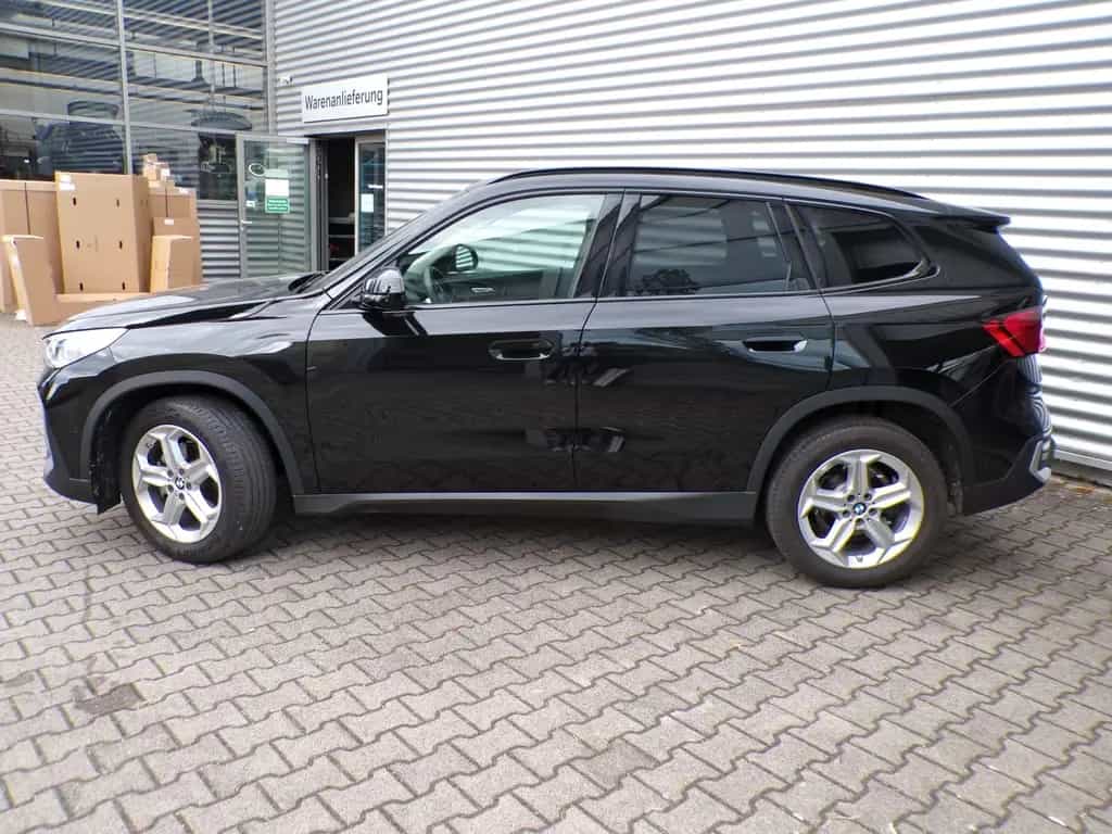 BMW X1 sDrive 18i adLED Kamera Vorb.ACC Privacyglas 06/2023-photo-4