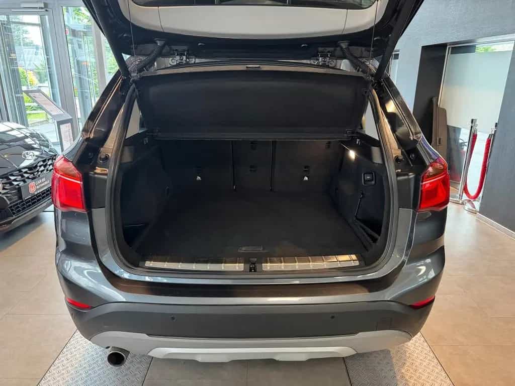 BMW X1 sDrive 18 i xLine 03/2018-photo-6