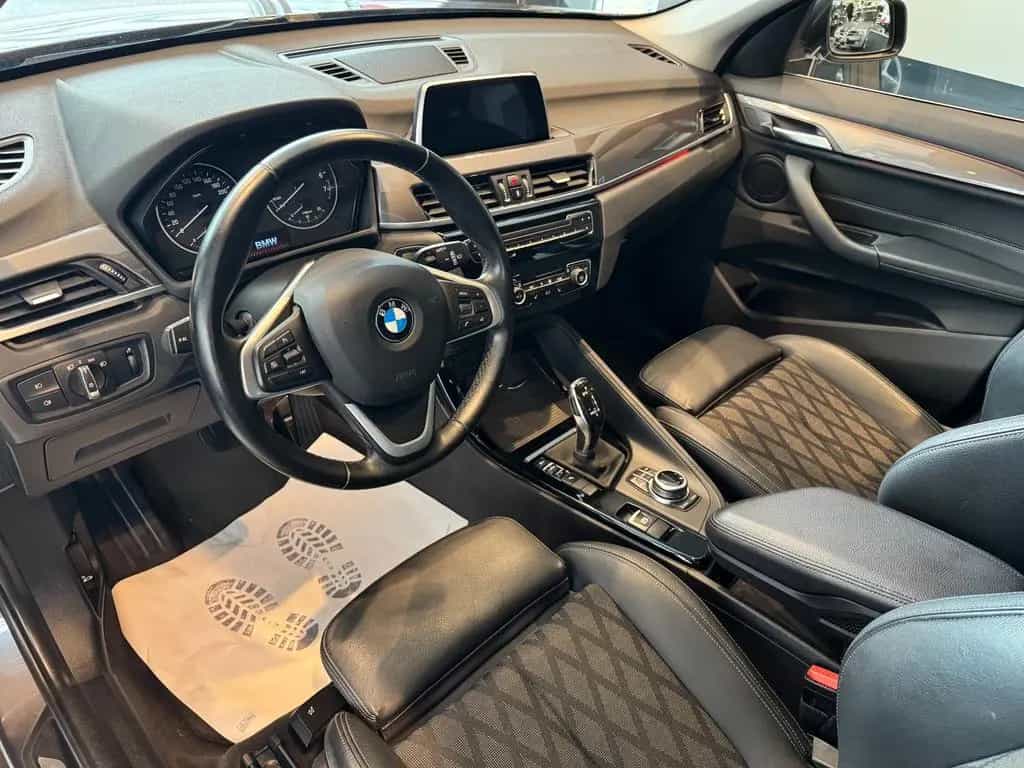 BMW X1 sDrive 18 i xLine 03/2018-photo-8