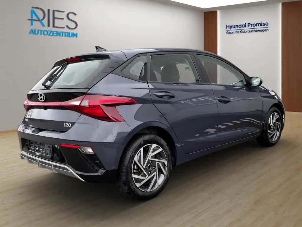 Hyundai i20 1.0 T-GDI Trend Navi*SHZ*SoundSys*Kam.*PDC 10/2025-photo-3