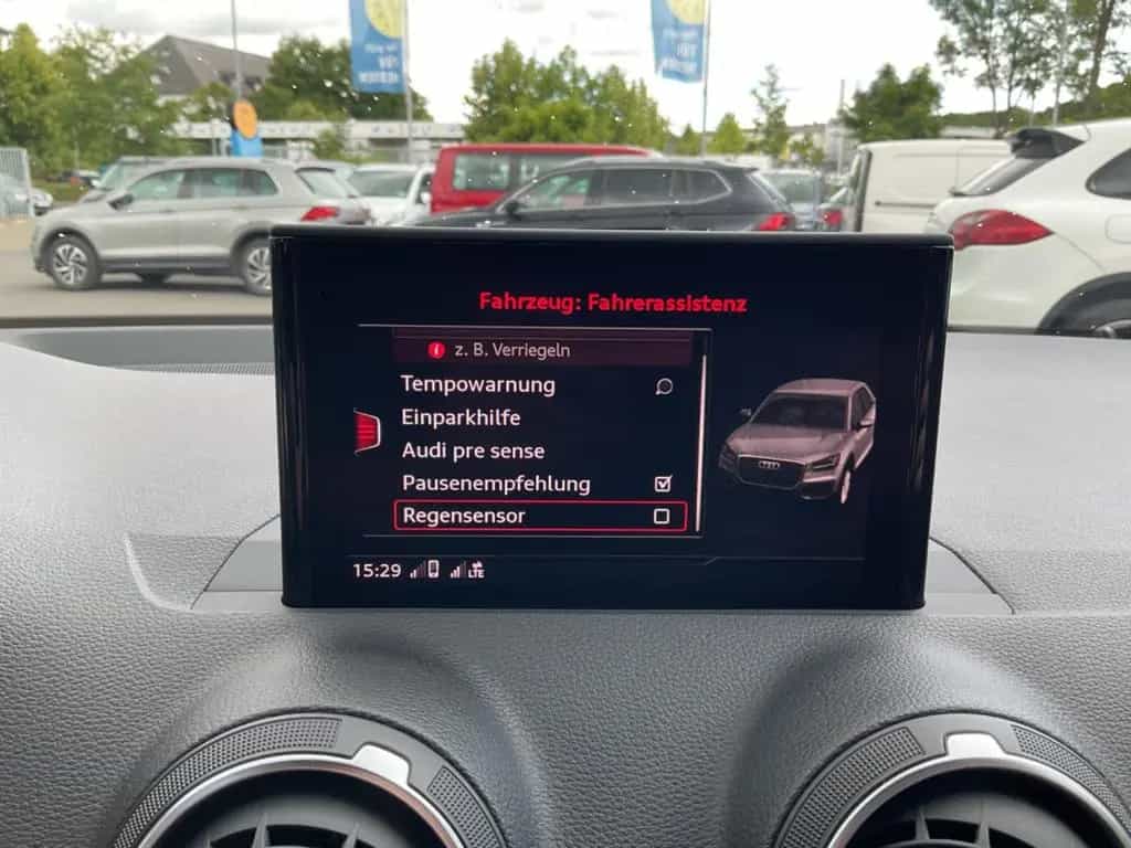 Audi Q2 35 TFSI S-Line LED Klima Navi S-Tronic 1 Hand 03/2020-photo-21
