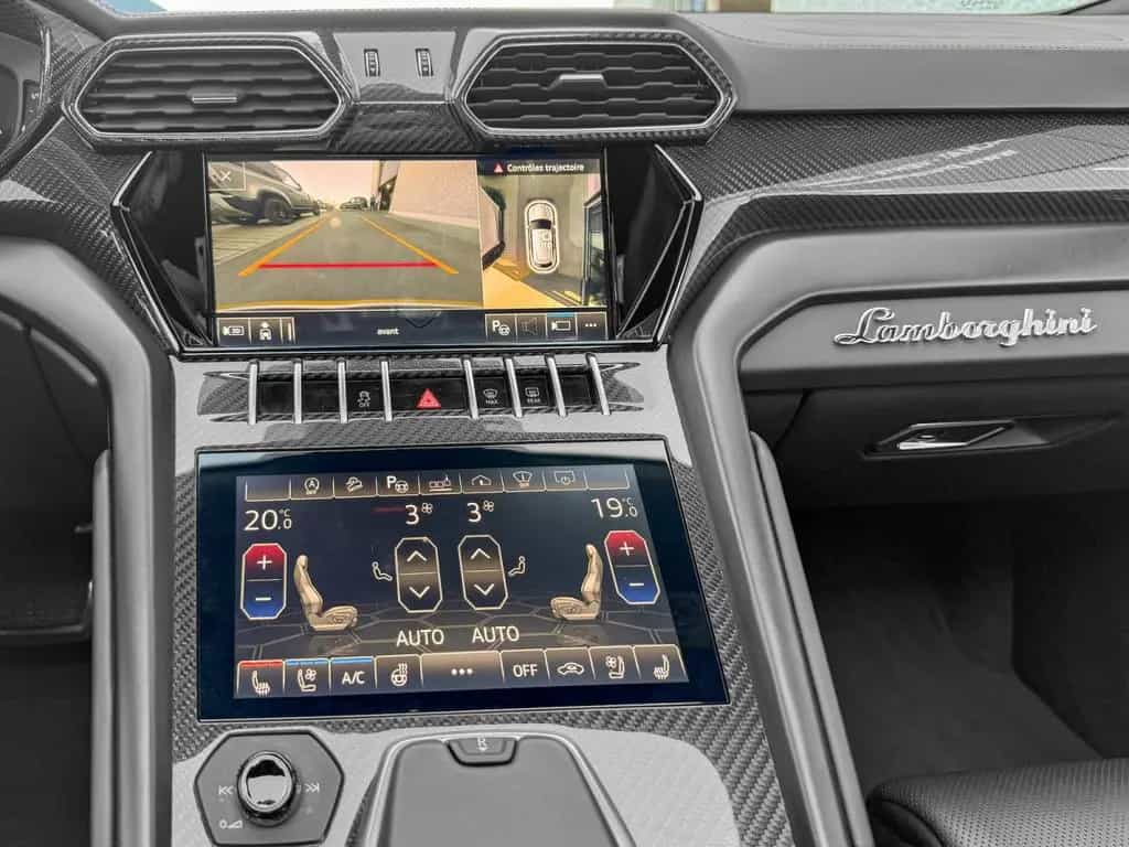 Lamborghini Urus 4.0 V8 Auto./PANO/22/360°/HUD/CARBON/VOLL 03/2021-photo-12