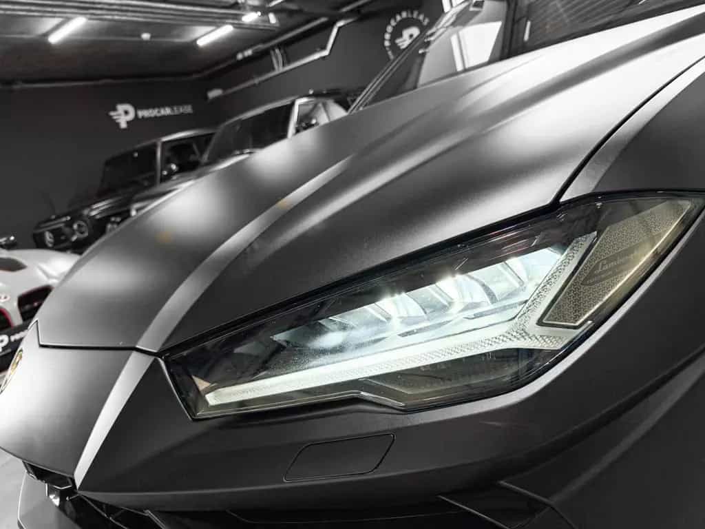 Lamborghini Urus 4.0 V8 Auto./PANO/22/360°/HUD/CARBON/VOLL 03/2021-photo-19
