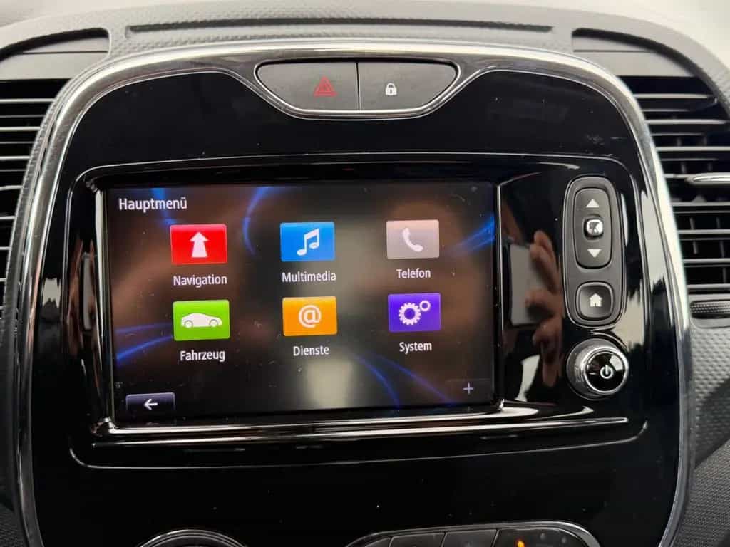 Renault Captur Luxe Sportsitze Sport Lenkrad 12/2016-photo-18