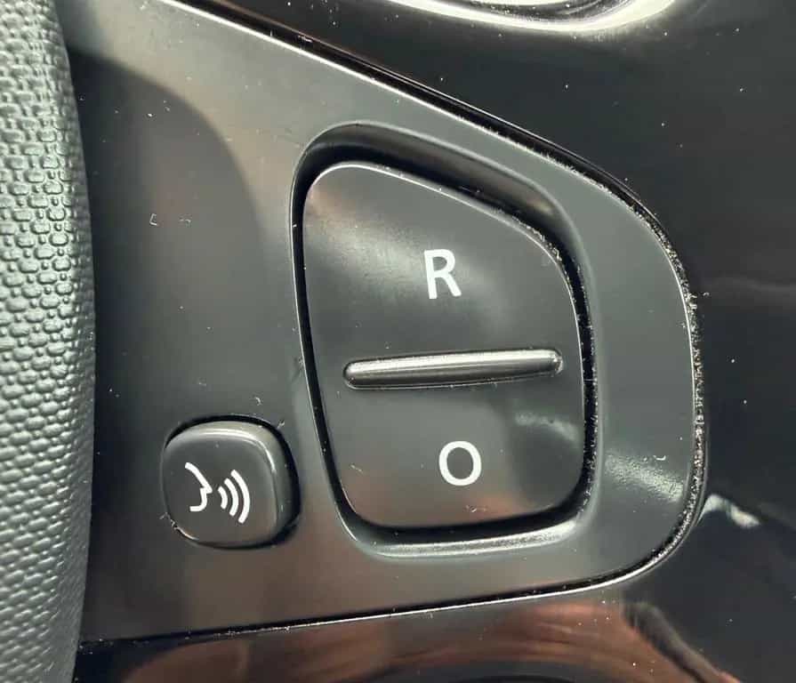 Renault Captur Luxe Sportsitze Sport Lenkrad 12/2016-photo-21
