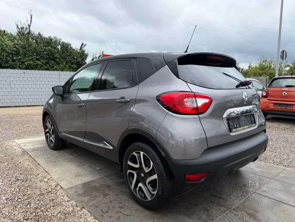 Renault Captur Luxe Sportsitze Sport Lenkrad 12/2016-photo-3