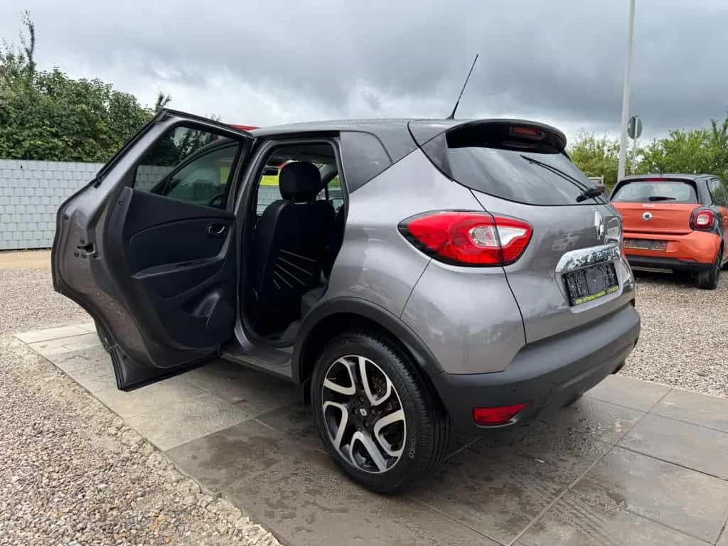 Renault Captur Luxe Sportsitze Sport Lenkrad 12/2016-photo-7