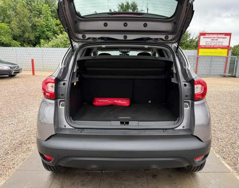 Renault Captur Luxe Sportsitze Sport Lenkrad 12/2016-photo-8