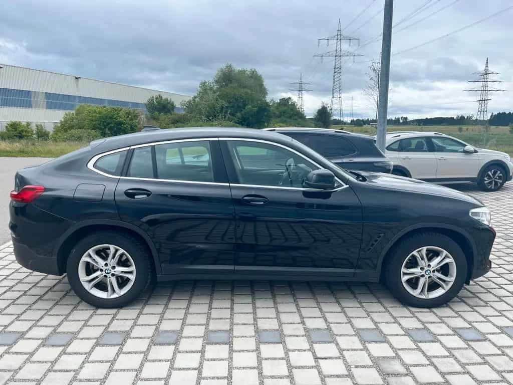 BMW X4 xDrive20d AT Advantage Advantage 10/2020-photo-2