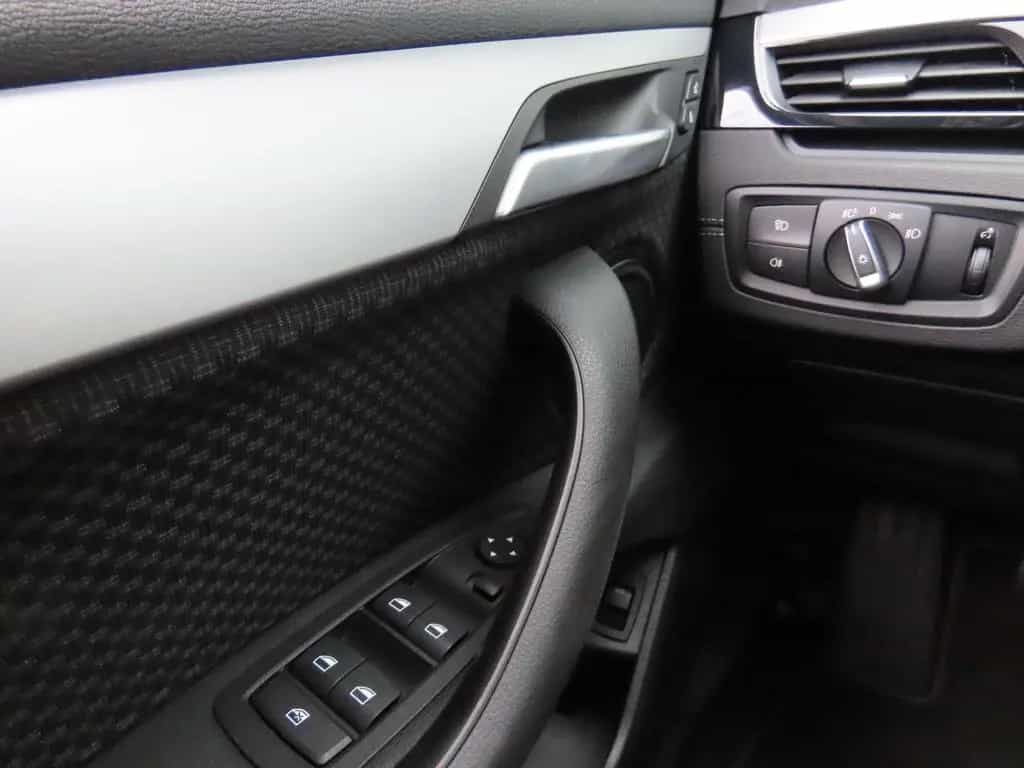 BMW X2 sDrive 16d Klimaauto. Sitzheizung Navigation 06/2021-photo-17