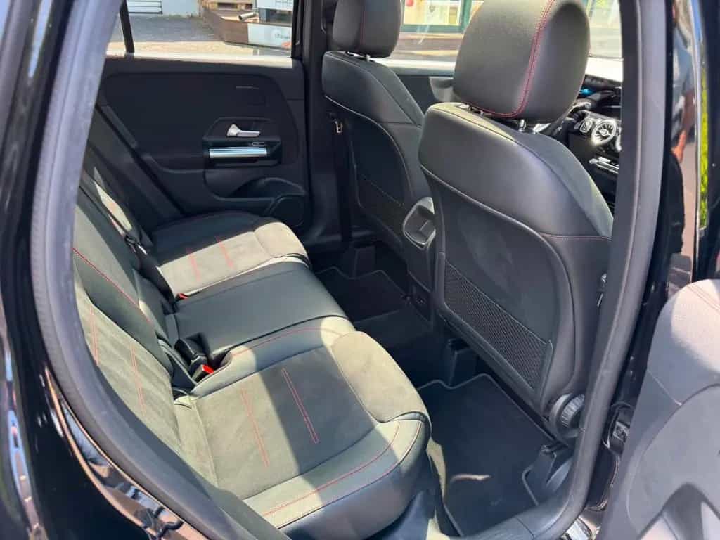 Mercedes-Benz GLA 250 4Matic*Pano*AMG 01/2021-photo-14