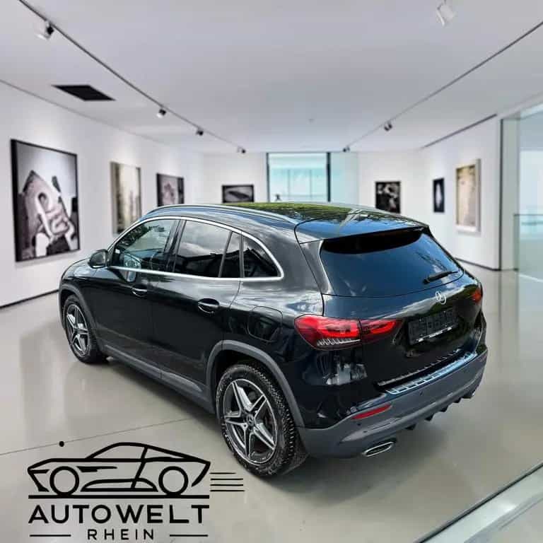 Mercedes-Benz GLA 250 4Matic*Pano*AMG 01/2021-photo-3