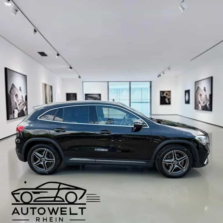 Mercedes-Benz GLA 250 4Matic*Pano*AMG 01/2021-photo-4