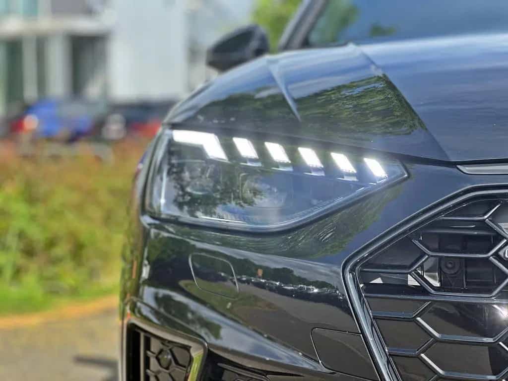 Audi A4 Avant 45TFSI qu S LINE BLACK PANO AHK MATRIX 02/2025-photo-2