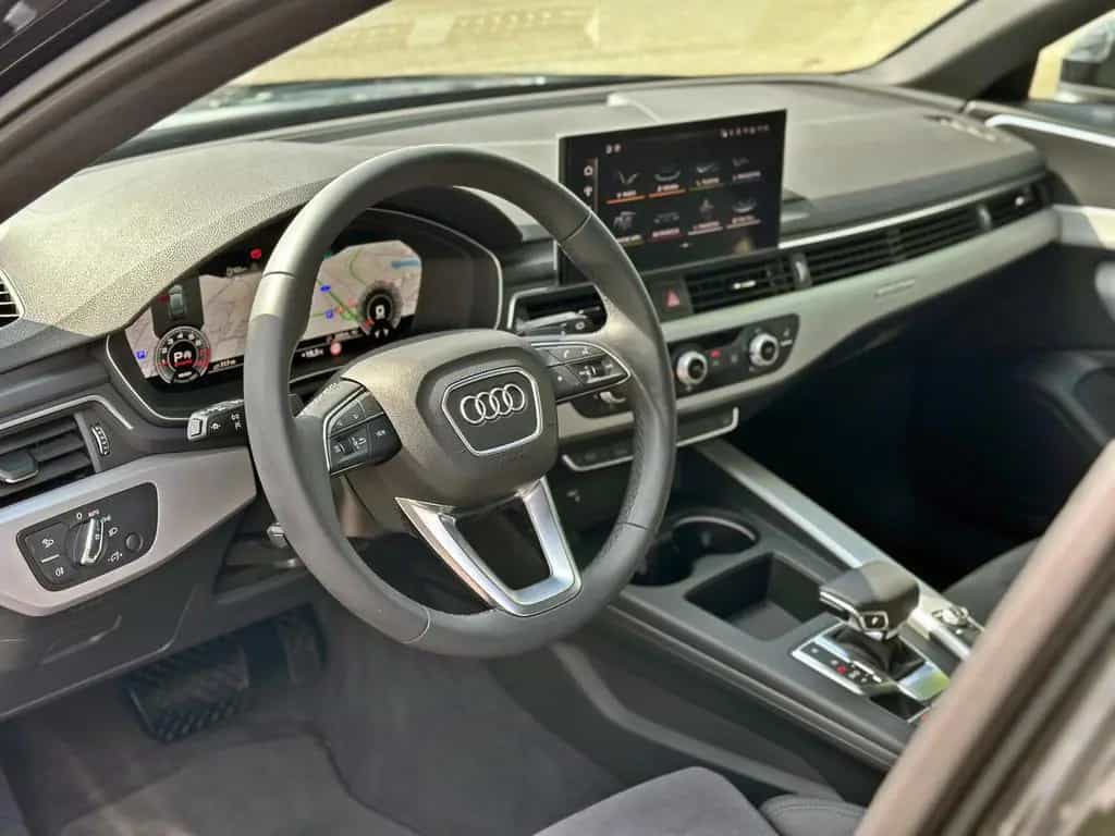 Audi A4 Avant 45TFSI qu S LINE BLACK PANO AHK MATRIX 02/2025-photo-8