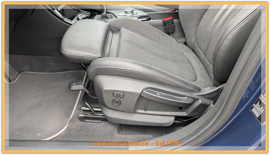 BMW X1 sDrive 18i Sport Line Steptronic NAVI LED AHK 12/2021-photo-23