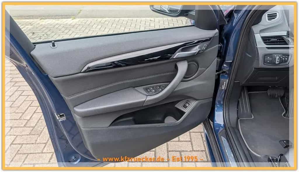 BMW X1 sDrive 18i Sport Line Steptronic NAVI LED AHK 12/2021-photo-24
