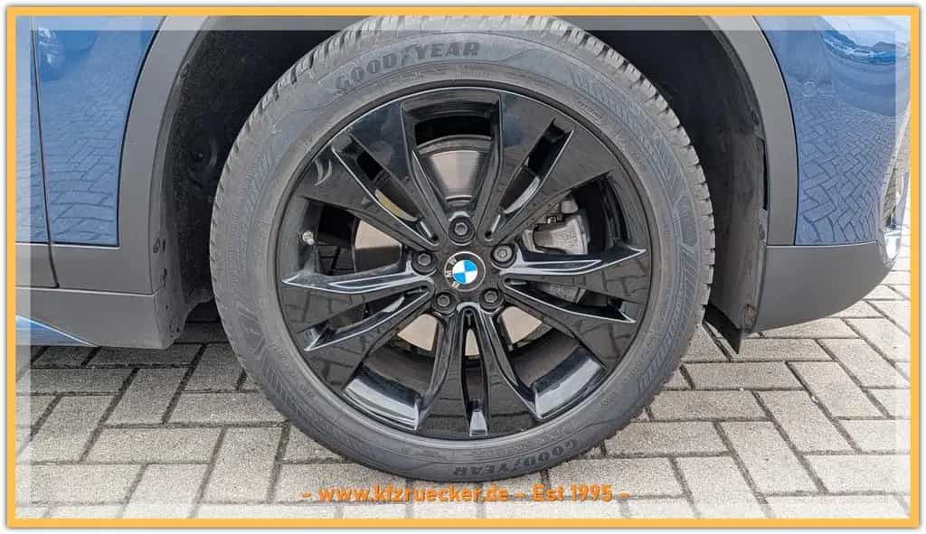 BMW X1 sDrive 18i Sport Line Steptronic NAVI LED AHK 12/2021-photo-29