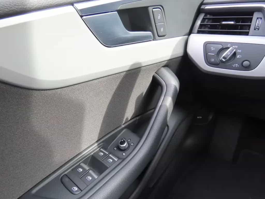 Audi A5 Sportback 40 TDI Autom. Sitzheizung Navi 07/2020-photo-16