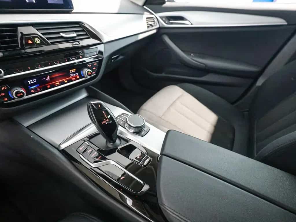 BMW 520 d MildHybrid Automatik 04/2021-photo-15