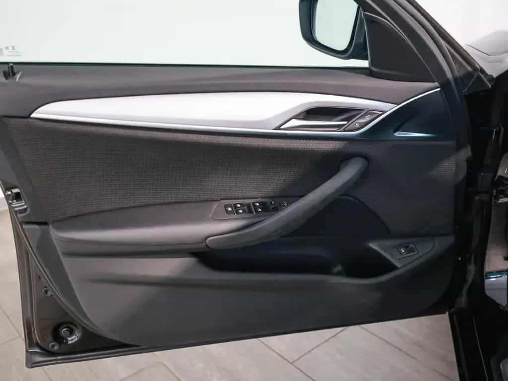 BMW 520 d MildHybrid Automatik 04/2021-photo-23