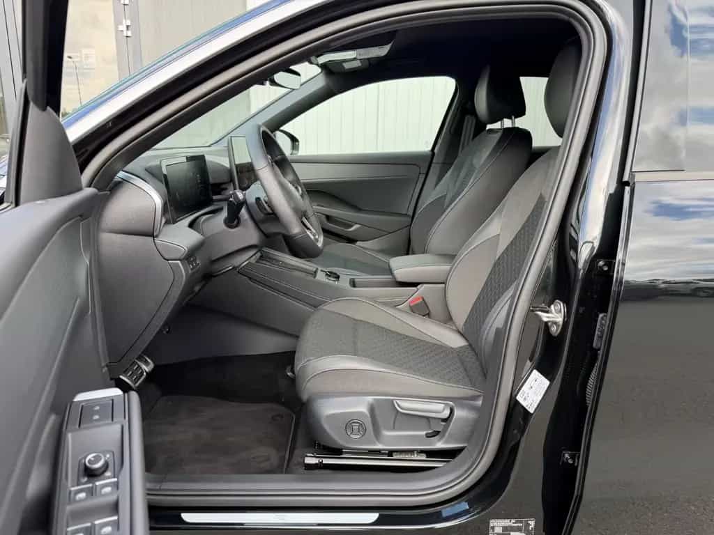 Volkswagen T-Roc 1.5 eTSI R-Line *18Zoll* 04/2026-photo-21