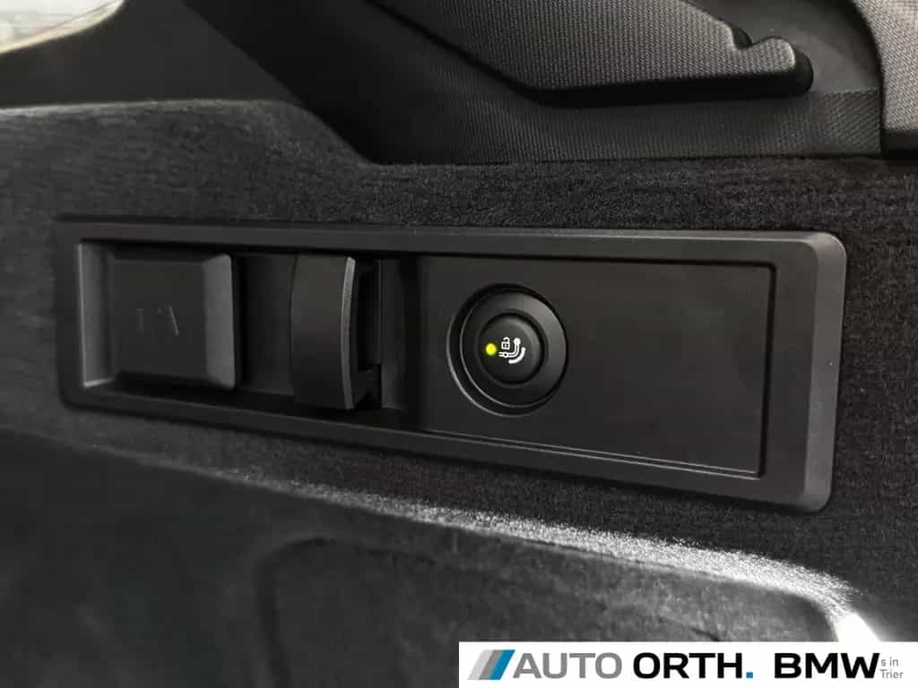 BMW 320 d xDrive Touring M-SPORT-PRO HUD ST-HZG AHK 04/2023-photo-26
