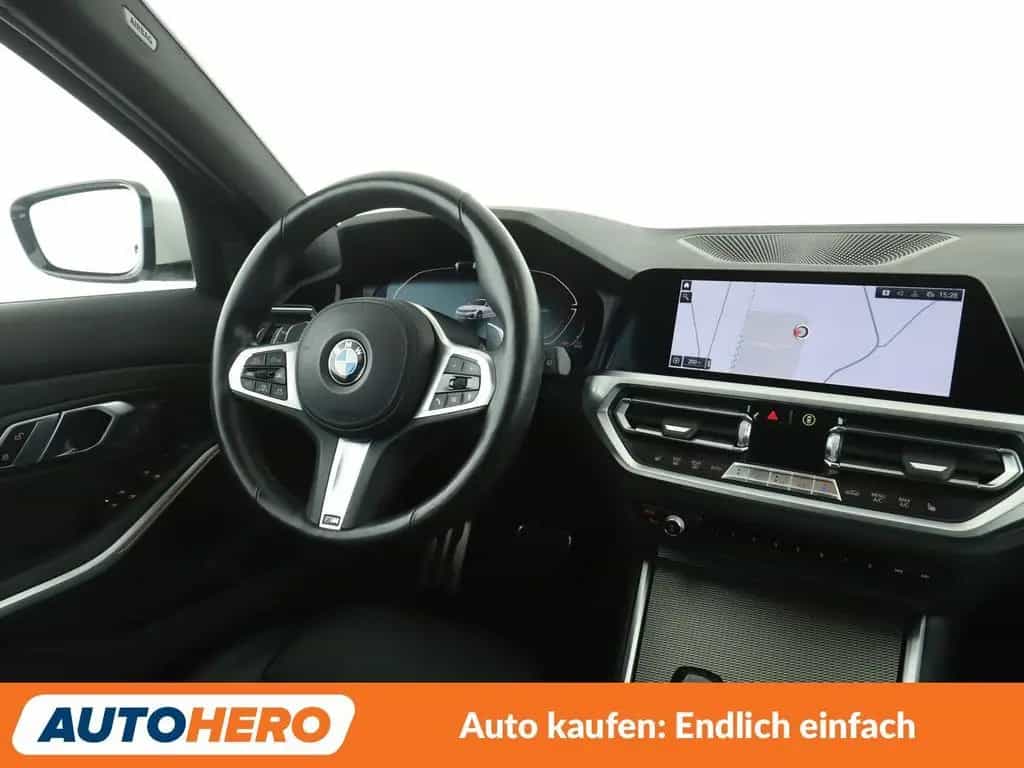 BMW 320 3er 320d Mild-Hybrid M Sport Aut.*NAV*TEMPO*AHK* 09/2020-photo-12