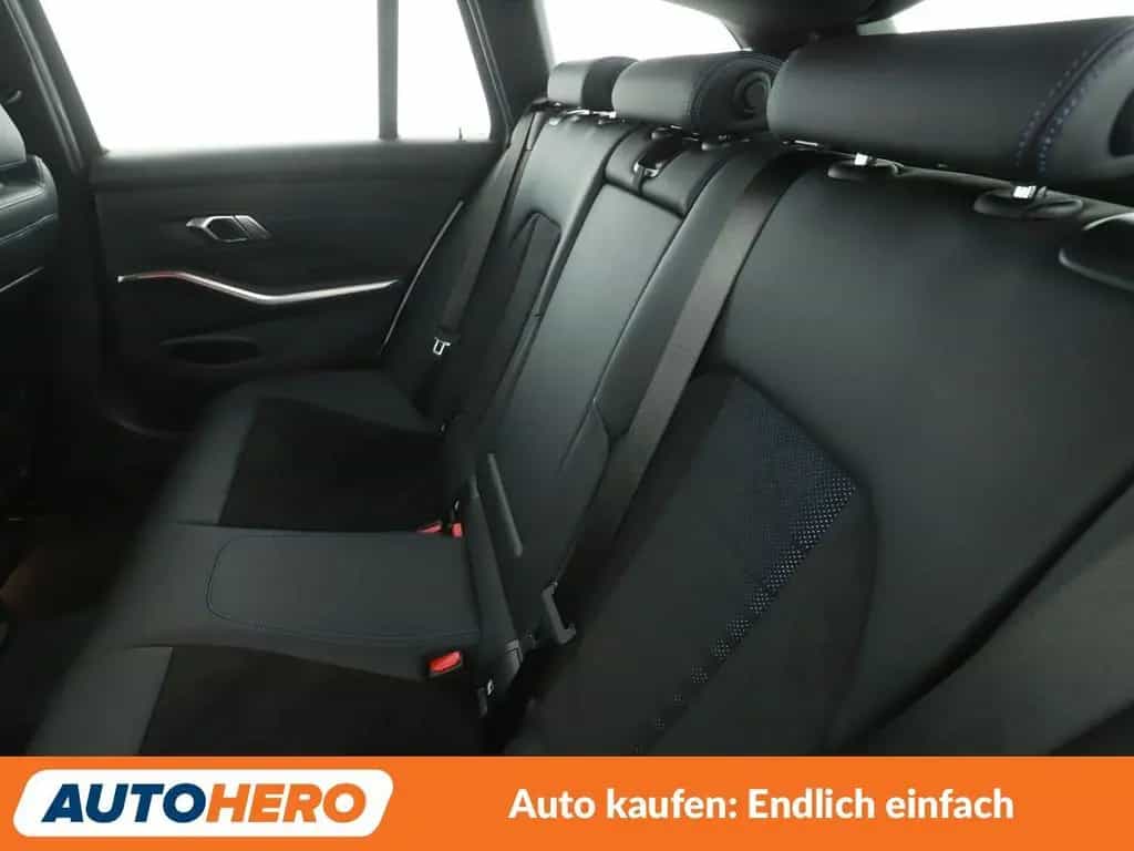 BMW 320 3er 320d Mild-Hybrid M Sport Aut.*NAV*TEMPO*AHK* 09/2020-photo-13