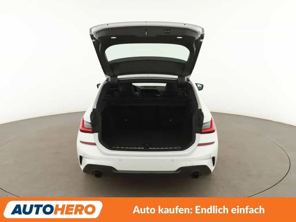 BMW 320 3er 320d Mild-Hybrid M Sport Aut.*NAV*TEMPO*AHK* 09/2020-photo-16