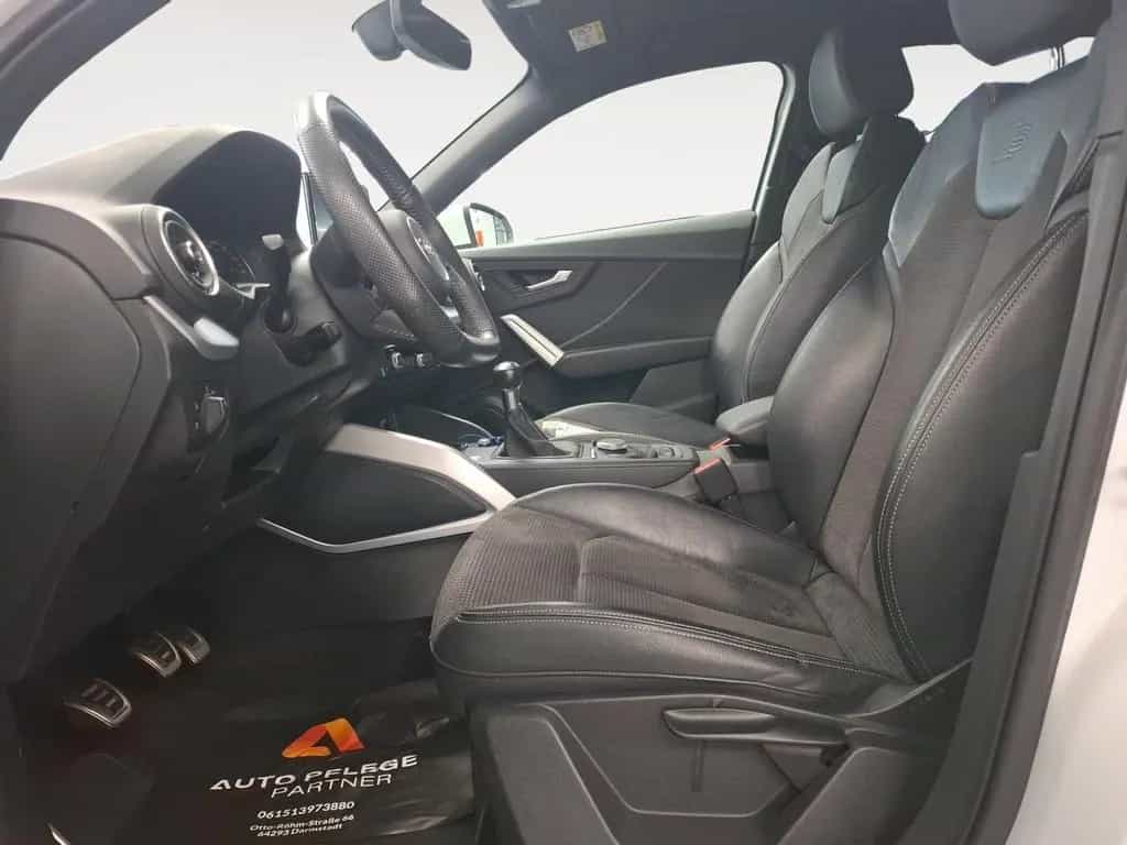 Audi Q2 35 TFSI sport S line LM LED STH SHZ PDC 03/2019-photo-5