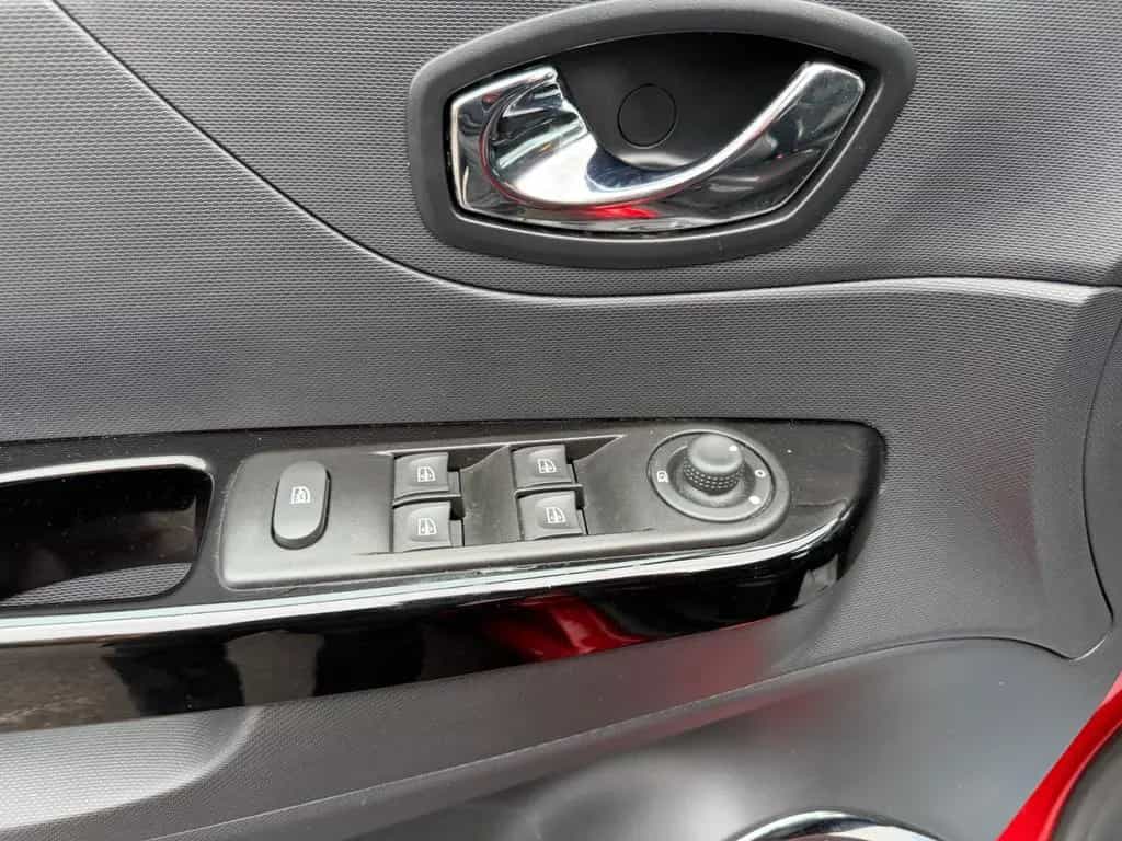 Renault Captur XMOD/Navi/Leder/Tempom./Rückfahrkamera 09/2015-photo-7
