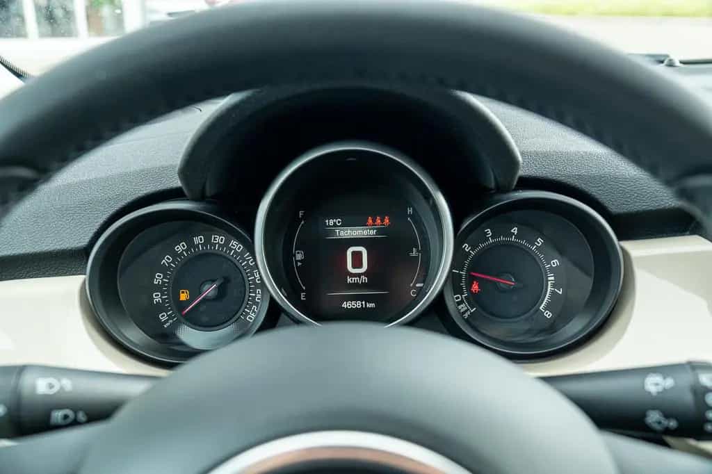 Fiat 500X 1.6 E-torQ Lounge 04/2017-photo-12
