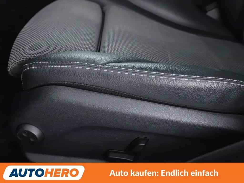 Mercedes-Benz C 180 C-Klasse C 180 T Avantgarde Aut.*NAVI*LED*TEMPO* 08/2019-photo-29